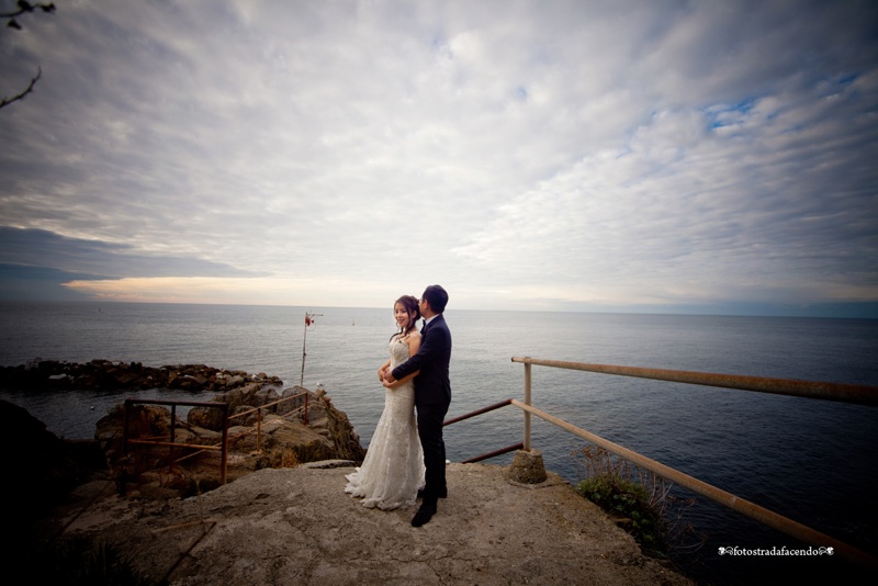 groom, bride, wedding, tuscany, getting married in italy, wedding photography, destination wedding, Florence wedding photographer, Cinqueterre wedding, cinque terre wedding photographer, asian bride, portovenere