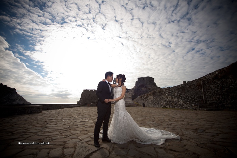 groom, bride, wedding, tuscany, getting married in italy, wedding photography, destination wedding, Florence wedding photographer, Cinqueterre wedding, cinque terre wedding photographer, asian bride