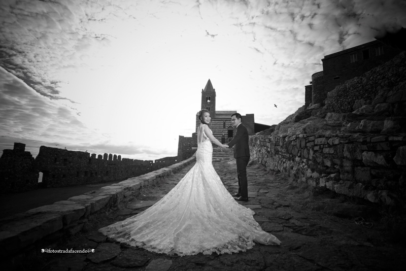 groom, bride, wedding, tuscany, getting married in italy, wedding photography, destination wedding, Florence wedding photographer, Cinqueterre wedding, cinque terre wedding photographer, asian bride, portovenere