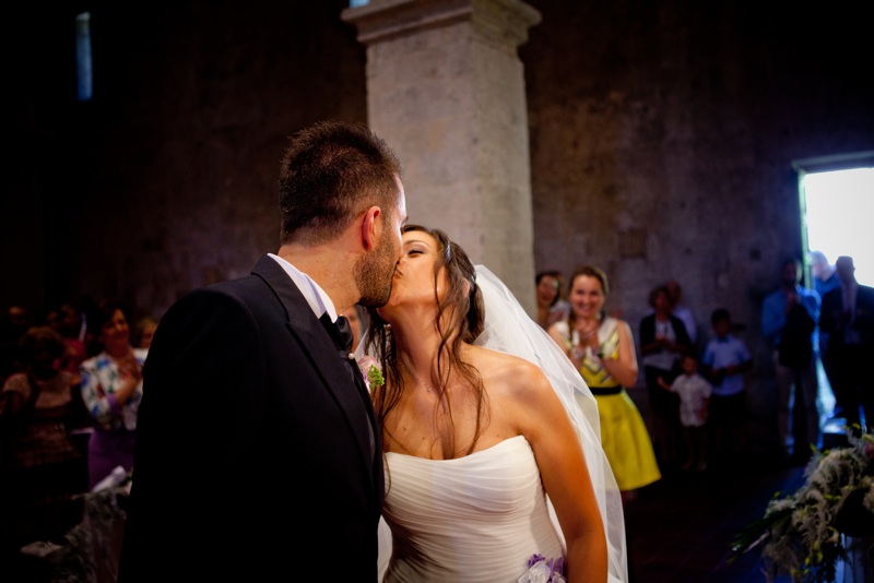 groom, bride, wedding, tuscany, getting married in italy, wedding photography, lucca, villa bernardini