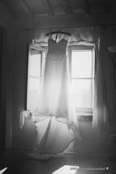 groom, bride, wedding, tuscany, getting married in italy, wedding photography, destination wedding, Chianti wedding, Chianti wedding, Croce di Bibbiano, San Gimignano wedding, Fotostradafacendo, Samantha Pennini