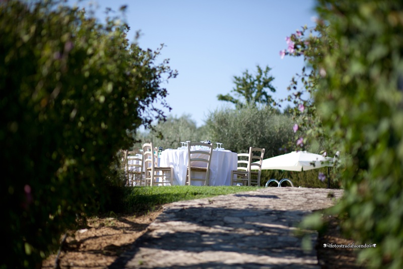 groom, bride, wedding, tuscany, getting married in italy, wedding photography, destination wedding, Chianti wedding, Chianti wedding, irish wedding, San Gimignano wedding, Fotostradafacendo, Samantha Pennini