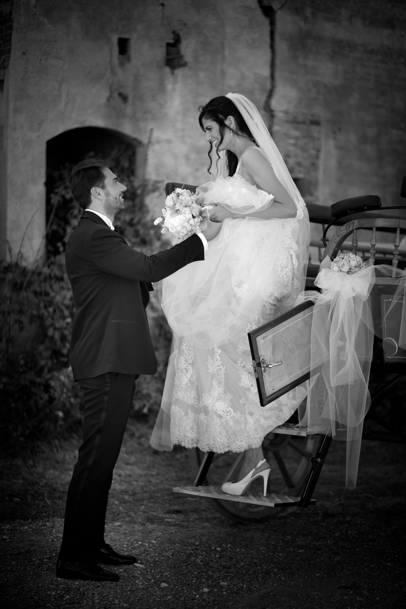 groom, bride, wedding, tuscany, getting married in italy, wedding photography, Pisa wedding, country wedding, fotografo matrimonio, Fotostradafacendo, Samantha Pennini, Torre a Cenaia