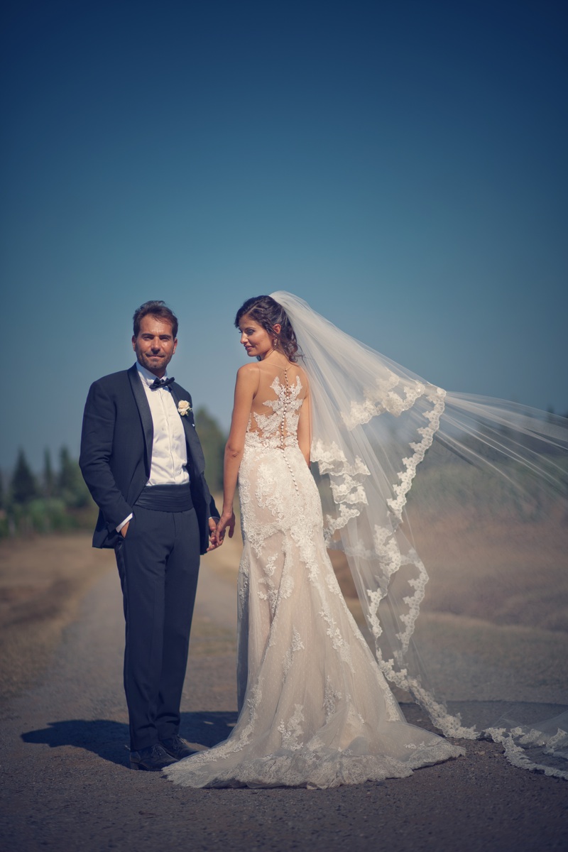 groom, bride, wedding, tuscany, getting married in italy, wedding photography, Pisa wedding, country wedding, fotografo matrimonio, Fotostradafacendo, Samantha Pennini, Torre a Cenaia