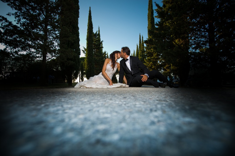 groom, bride, wedding, tuscany, getting married in italy, wedding photography, Pisa wedding, country wedding, fotografo matrimonio, Fotostradafacendo, Samantha Pennini, Torre a Cenaia