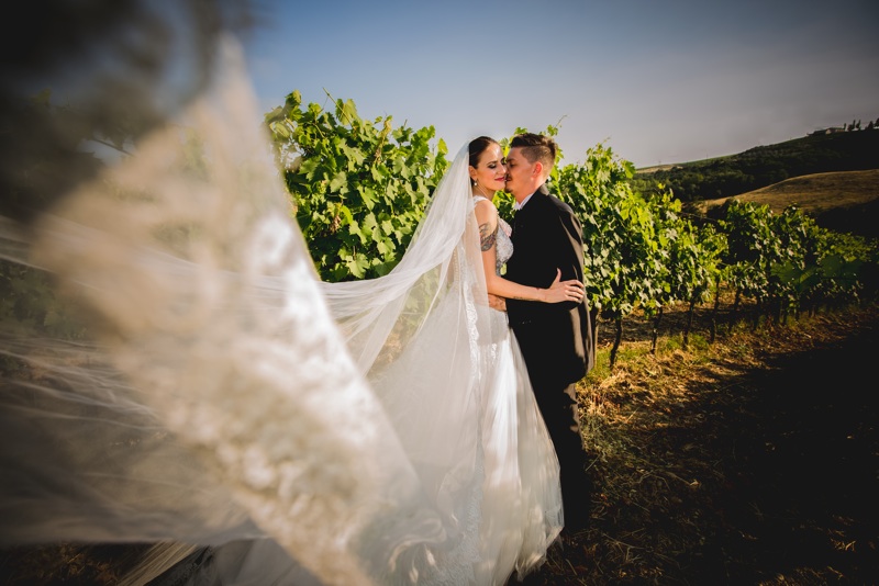 groom, bride, wedding, tuscany, getting married in italy, wedding photography, country wedding, fotografo matrimonio, Fotostradafacendo, Samantha Pennini, Tenuta Corbinaia, Firenze, Florence, Montelupo