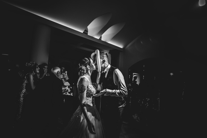 groom, bride, wedding, tuscany, getting married in italy, wedding photography, country wedding, fotografo matrimonio, Fotostradafacendo, Samantha Pennini, Tenuta Corbinaia, Firenze, Florence, Montelupo