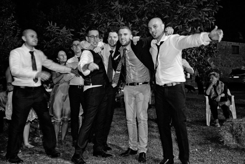 groom, bride, wedding, tuscany, getting married in italy, wedding photography, country wedding, fotografo matrimonio, Fotostradafacendo, Samantha Pennini