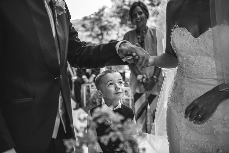 groom, bride, wedding, tuscany, getting married in italy, wedding photography, Valle di Badia