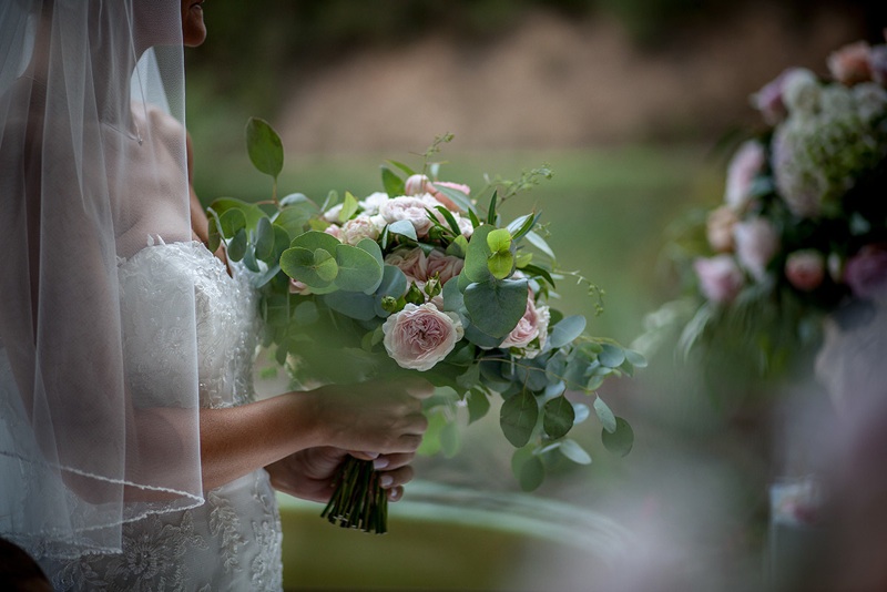 groom, bride, wedding, tuscany, getting married in italy, wedding photography, Valle di Badia