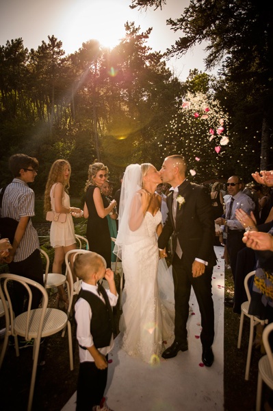 groom, bride, wedding, tuscany, getting married in italy, wedding photography, Valle di Badia