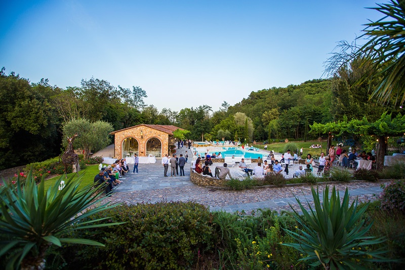 groom, bride, wedding, tuscany, getting married in italy, wedding photography, Valle di Badia