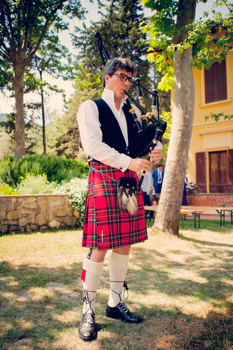 groom, bride, wedding, tuscany, getting married in italy, wedding photography, Chianni