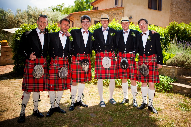 groom, bride, wedding, tuscany, getting married in italy, wedding photography, Chianni