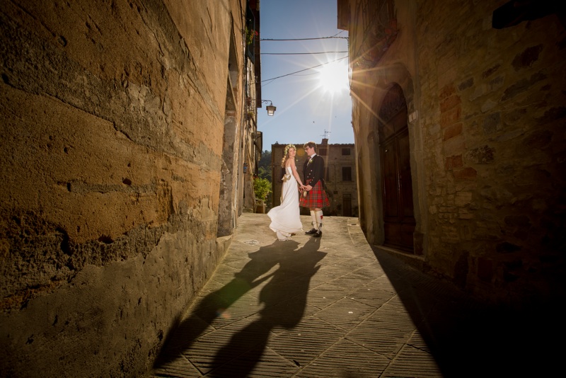 groom, bride, wedding, tuscany, getting married in italy, wedding photography, Chianni