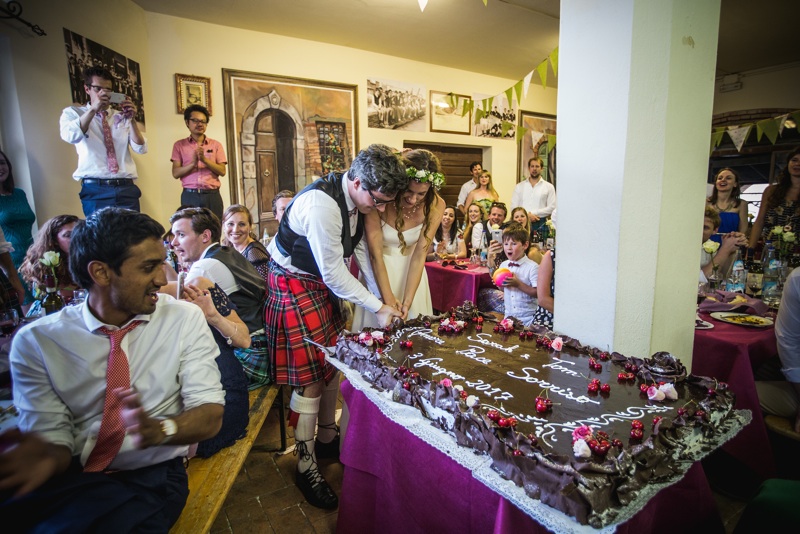 groom, bride, wedding, tuscany, getting married in italy, wedding photography, Chianni