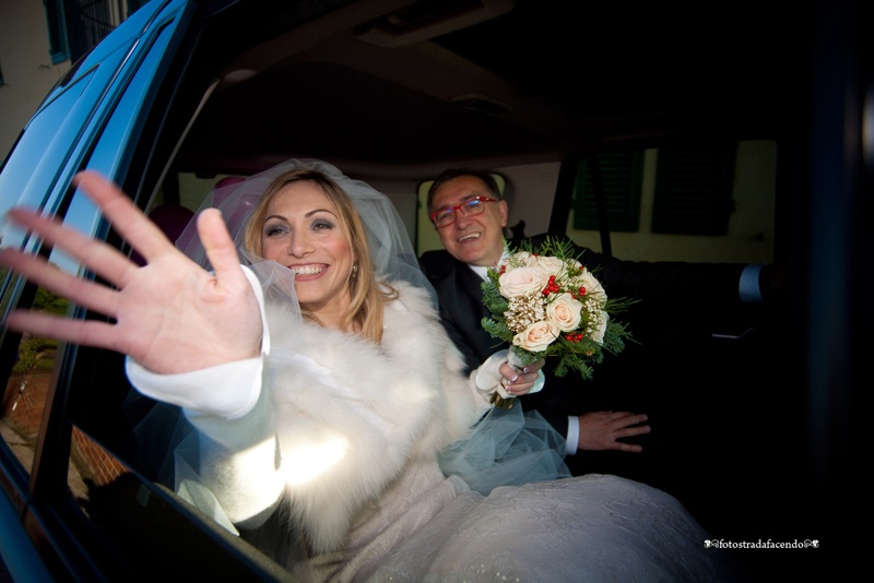 groom, bride, wedding, tuscany, getting married in italy, wedding photography, country wedding, fotografo matrimonio, Fotostradafacendo, Samantha Pennini, Villa Sonnino, San Miniato, winter bride